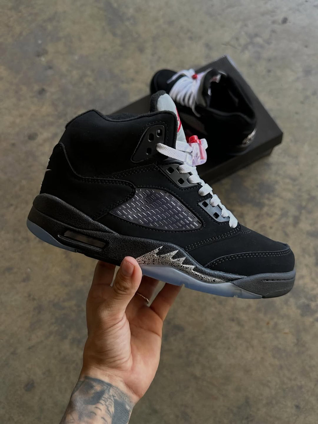 Jordan Retro 5 “Black Metallic”