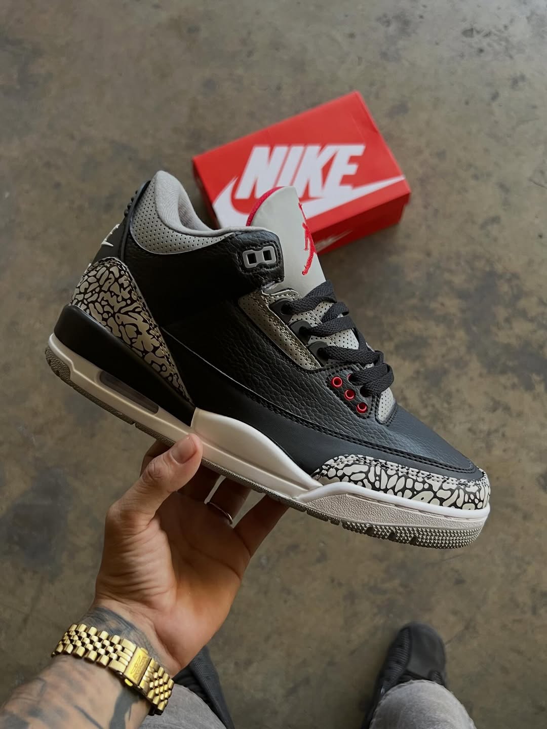 Jordan Retro 3 "Black Cement"