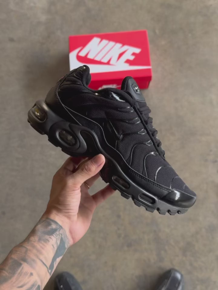 Nike Air Max Plus “Triple Black”