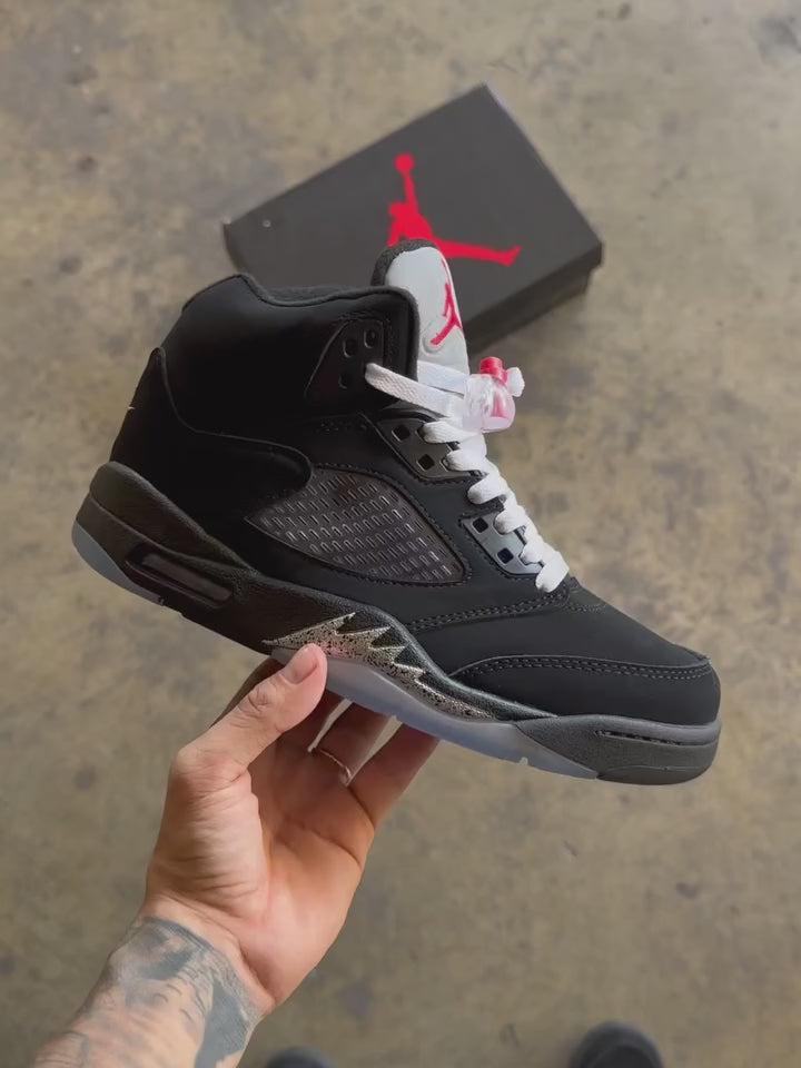 Jordan Retro 5 “Black Metallic”